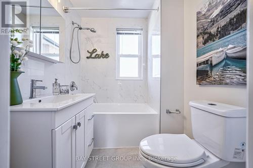 25 Yarrow Road, Toronto (Keelesdale-Eglinton West), ON - Indoor Photo Showing Bathroom