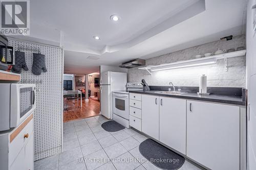 25 Yarrow Road, Toronto (Keelesdale-Eglinton West), ON - Indoor Photo Showing Kitchen