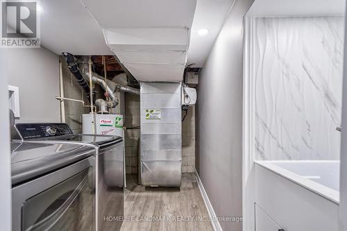 77 Lindsay Avenue, Newmarket (Bristol-London), ON - Indoor Photo Showing Laundry Room