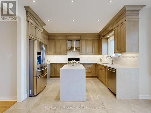 193 Valentina Drive, Markham (Village Green-South Unionville), ON - Indoor Photo Showing Kitchen