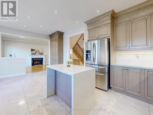 193 Valentina Drive, Markham (Village Green-South Unionville), ON - Indoor Photo Showing Kitchen