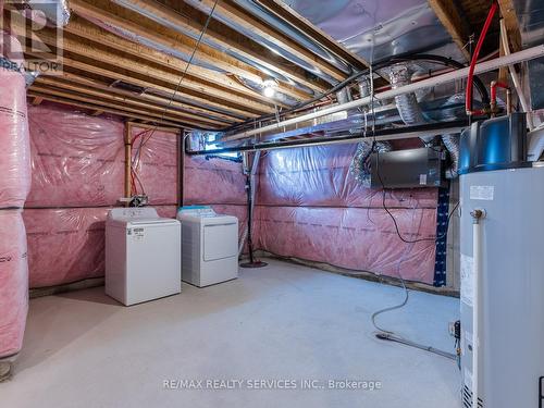 66 Stately Drive, Wasaga Beach, ON - Indoor Photo Showing Laundry Room