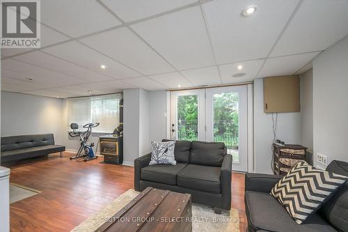 34 - 734 Wilkins Street, London, ON - Indoor Photo Showing Living Room