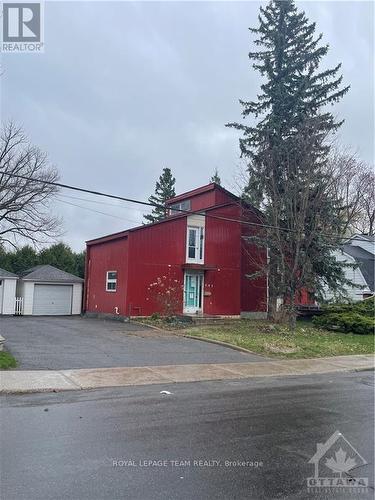 663 Broadview Avenue, Ottawa, ON 