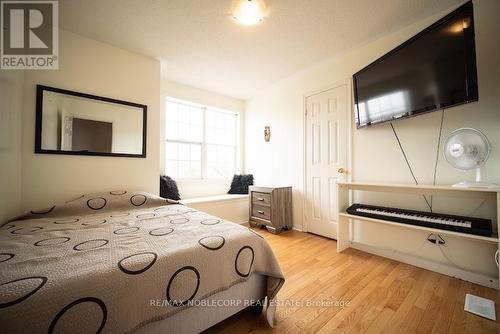 745 Edwards Avenue, Milton (Beaty), ON - Indoor Photo Showing Bedroom