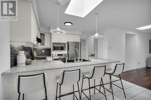 99 Midale Road, London, ON - Indoor Photo Showing Kitchen