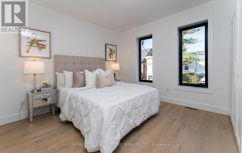 10 Tacoma Avenue, Toronto (Rosedale-Moore Park), ON - Indoor Photo Showing Bedroom