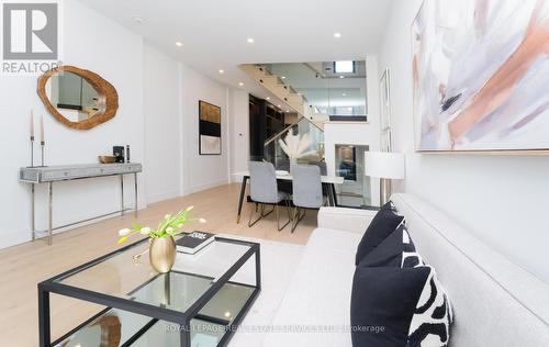 10 Tacoma Avenue, Toronto (Rosedale-Moore Park), ON - Indoor