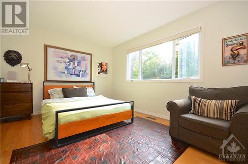 27 Reaney Court, Ottawa, ON - Indoor Photo Showing Bedroom