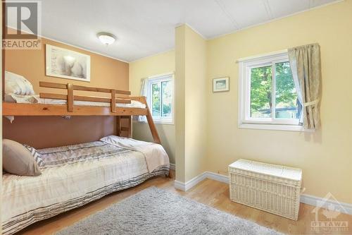 15 Maplewood Street, Carleton Place, ON - Indoor Photo Showing Bedroom