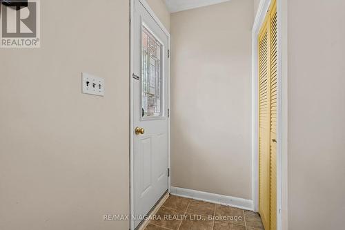 186 Glenwood Avenue, Port Colborne, ON - Indoor Photo Showing Other Room