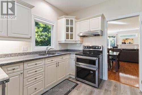 17 - 44 Edgevalley Road, London, ON - Indoor Photo Showing Kitchen With Double Sink