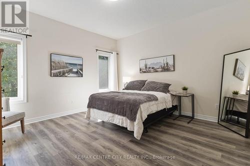 17 - 44 Edgevalley Road, London, ON - Indoor Photo Showing Bedroom