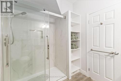 17 - 44 Edgevalley Road, London, ON - Indoor Photo Showing Bathroom