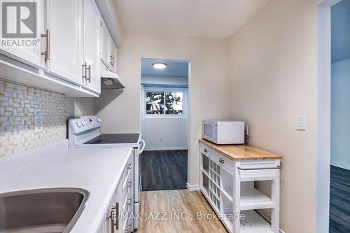 21 - 927 Burns Street W, Whitby (Lynde Creek), ON - Indoor Photo Showing Laundry Room