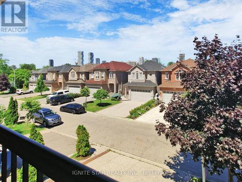 120 Danielson Court, Mississauga (Fairview), ON - Outdoor With Facade