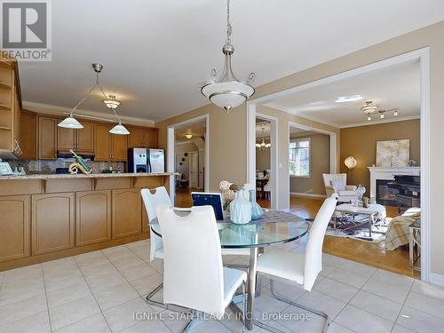 120 Danielson Court, Mississauga (Fairview), ON - Indoor Photo Showing Dining Room