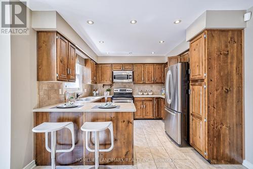 3380 Cider Mill Place, Mississauga (Erin Mills), ON - Indoor Photo Showing Kitchen