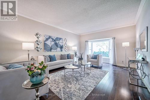 3380 Cider Mill Place, Mississauga, ON - Indoor Photo Showing Living Room