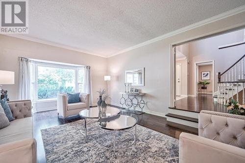 3380 Cider Mill Place, Mississauga, ON - Indoor Photo Showing Living Room