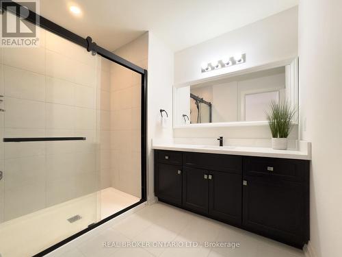 3293 Homestead Drive, Hamilton (Mount Hope), ON - Indoor Photo Showing Bathroom