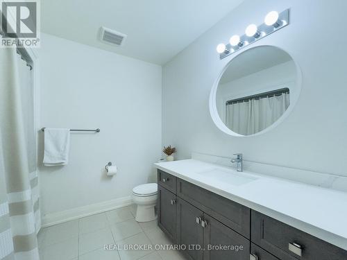 3293 Homestead Drive, Hamilton, ON - Indoor Photo Showing Bathroom