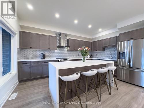 3293 Homestead Drive, Hamilton, ON - Indoor Photo Showing Kitchen With Stainless Steel Kitchen With Upgraded Kitchen