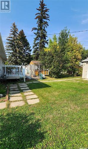 17 Young Crescent, Saskatoon, SK - Outdoor