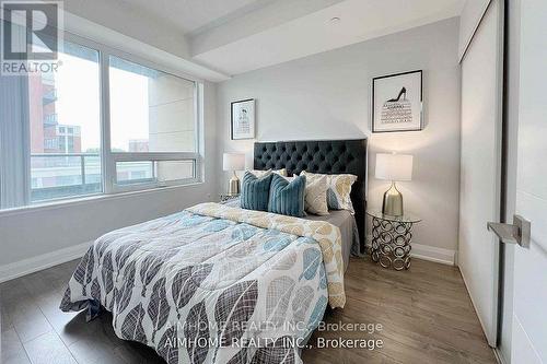 523 - 28 Uptown Drive, Markham (Unionville), ON - Indoor Photo Showing Bedroom