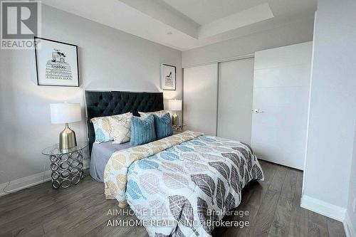 523 - 28 Uptown Drive, Markham (Unionville), ON - Indoor Photo Showing Bedroom