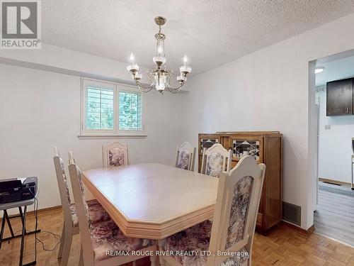 31 Tillbrook Court, Toronto (Malvern), ON - Indoor Photo Showing Dining Room