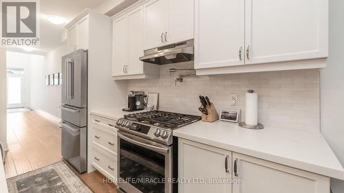 98 Franklin Trail, Barrie, ON - Indoor Photo Showing Kitchen With Stainless Steel Kitchen