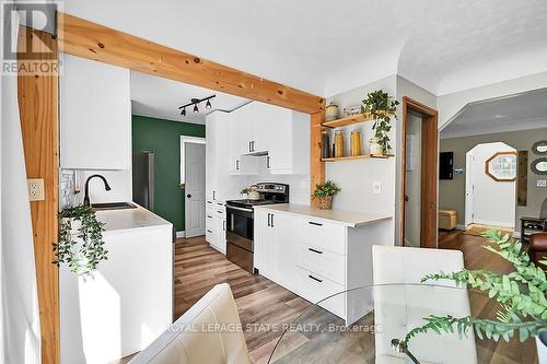 196 West 19Th Street, Hamilton (Buchanan), ON - Indoor Photo Showing Kitchen