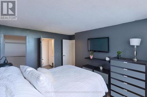 606 - 2301 Derry Road W, Mississauga (Meadowvale), ON - Indoor Photo Showing Bedroom