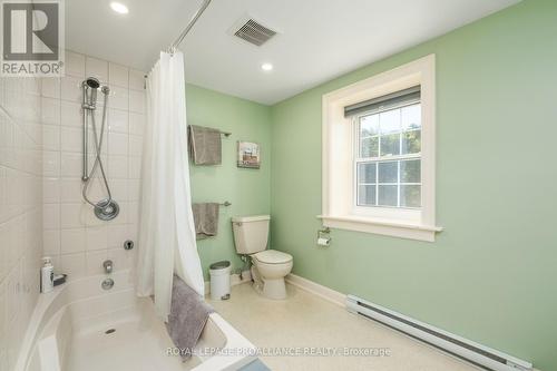 1394 Middle Road, Kingston, ON - Indoor Photo Showing Bathroom