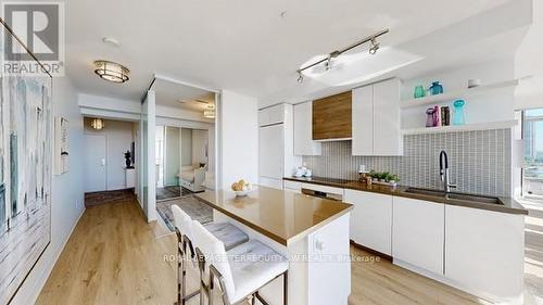 703 - 59 Annie Craig Drive, Toronto (Mimico), ON - Indoor Photo Showing Kitchen