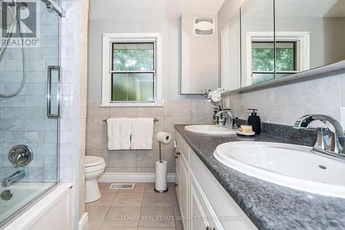 200 Wellesworth Drive, Toronto (Eringate-Centennial-West Deane), ON - Indoor Photo Showing Bathroom