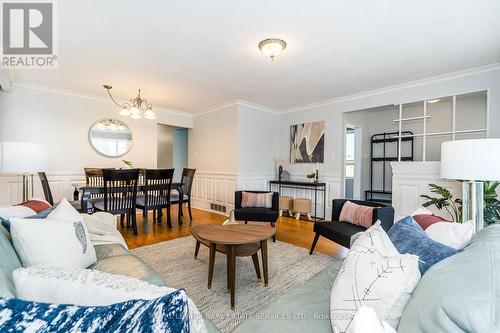 200 Wellesworth Drive, Toronto (Eringate-Centennial-West Deane), ON - Indoor Photo Showing Living Room