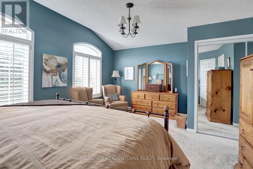 1205 Barnswallow Court, Mississauga, ON - Indoor Photo Showing Bedroom