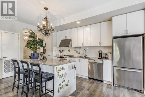 211 - 150 Sabina Drive, Oakville, ON - Indoor Photo Showing Kitchen