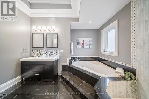 25 Feltham Avenue, Toronto (Rockcliffe-Smythe), ON - Indoor Photo Showing Bathroom