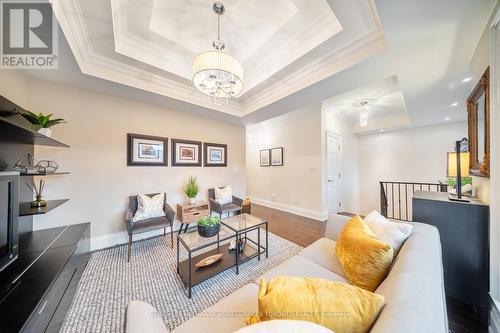 25 Feltham Avenue, Toronto (Rockcliffe-Smythe), ON - Indoor Photo Showing Living Room