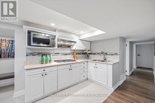 202 Tecumseh Crescent, Oakville, ON - Indoor Photo Showing Kitchen With Double Sink