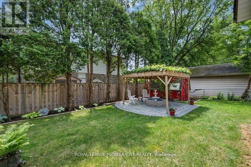 202 Tecumseh Crescent, Oakville (Bronte West), ON - Outdoor