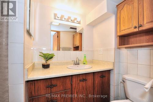 15 Magellan Drive, Toronto (Glenfield-Jane Heights), ON - Indoor Photo Showing Bathroom