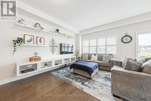 4180 Cherry Heights Boulevard, Lincoln, ON - Indoor Photo Showing Living Room