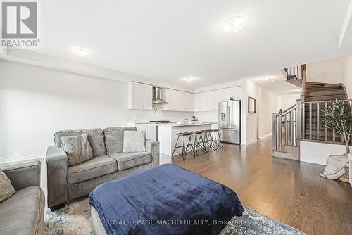 4180 Cherry Heights Boulevard, Lincoln, ON - Indoor Photo Showing Living Room