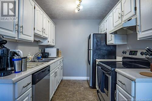 20-50 Colwell Drive, Fredericton, NB - Indoor Photo Showing Kitchen With Double Sink