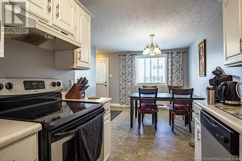 20-50 Colwell Drive, Fredericton, NB - Indoor Photo Showing Kitchen