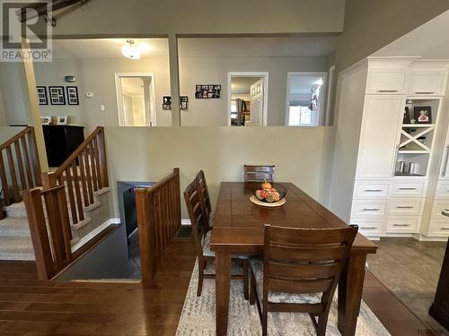 47 Harding Ave, Kirkland Lake, ON - Indoor Photo Showing Dining Room